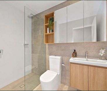 Fully Furnished Two-Bedroom Ground Floor Apartment - Photo 5