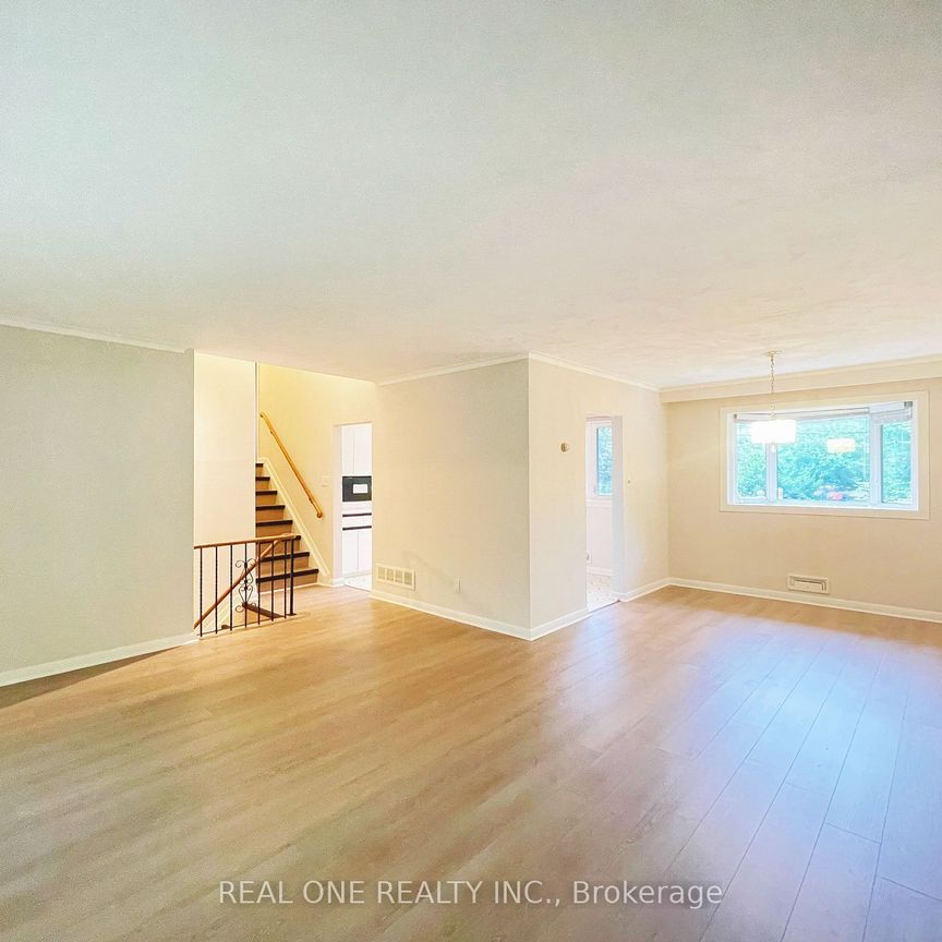 For Lease - 48 Lionel Heights Crescent, Toronto, Ontario - Photo 1