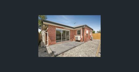 This townhouse will not disappoint! - Photo 5