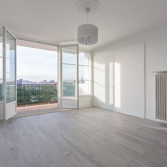 Location Appartement 3 pièces 68m² STE GENEVIEVE DES BOIS 91700 - Photo 1