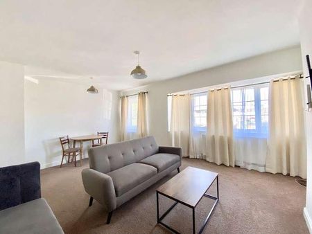 Bay Close, Huddersfield, HD3 - Photo 3