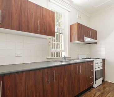 2 / 2A Strickland Street - Photo 3