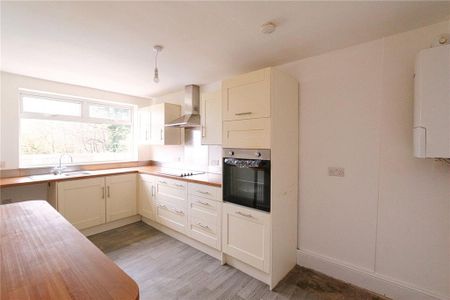 2 bedroom semi-detached house to rent - Photo 5