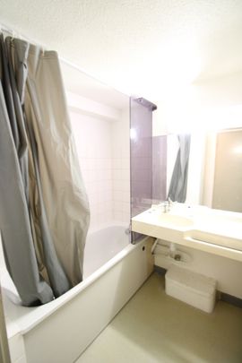 Location Appartement 2 pièces 74m² BESANCON 25000 - Photo 1