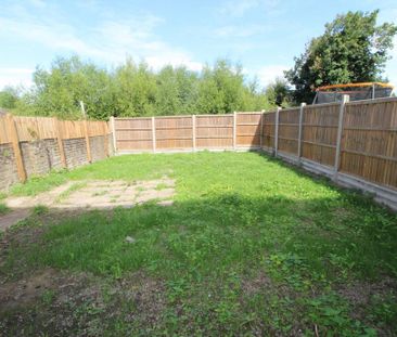 2 bedroom terraced house to rent - Photo 3