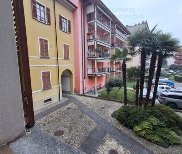 LUMINOUS APARTMENT - FIRST RENT FREE - Photo 2