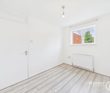 4 bedroom end of terrace house to rent - Photo 6