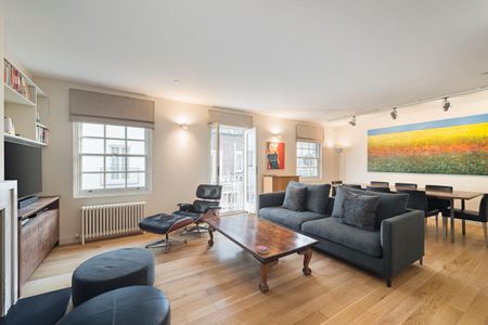 A beautifully arranged four bedroom mews house to rent in Knightsbridge, SW1X. - Photo 5