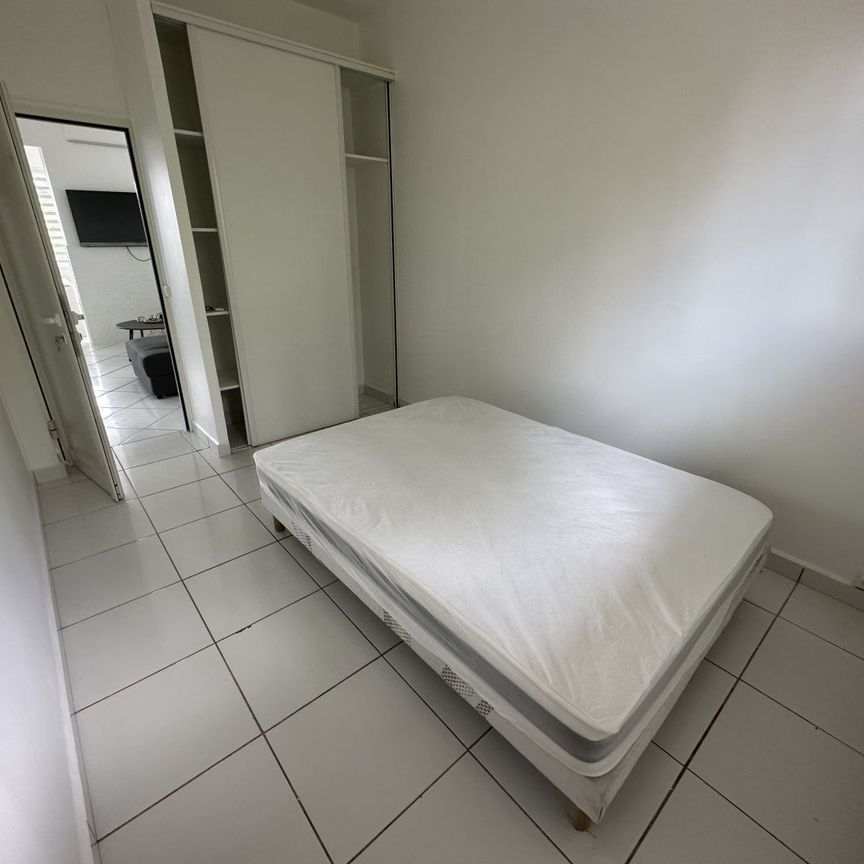 Location Appartement 5 pièces 104m² - Photo 1