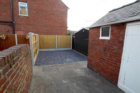 2 bedroom terraced house to rent - Photo 3