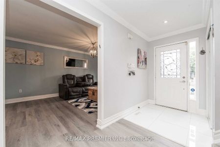 For Lease - 376 Kelly Crescent Unit# Main, Newmarket, Ontario - Photo 5