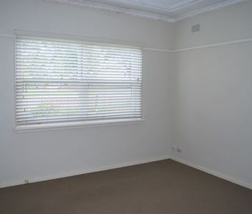 Just Listed - Cosy home, Handy location - Photo 6