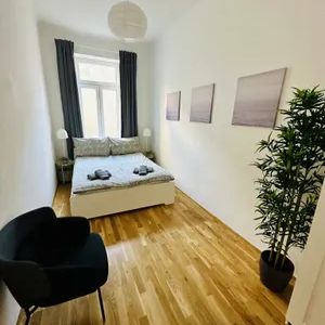 MÖBLIERTE 3-ZIMMER WOHNUNG IN TOP-LAGE - Photo 2