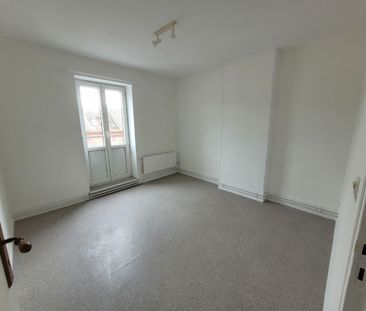 Location Appartement 3 pièces 80m² AVION 62210 - Photo 4