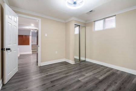 For Lease - 2936 Windjammer Road, Mississauga, Ontario - Photo 2