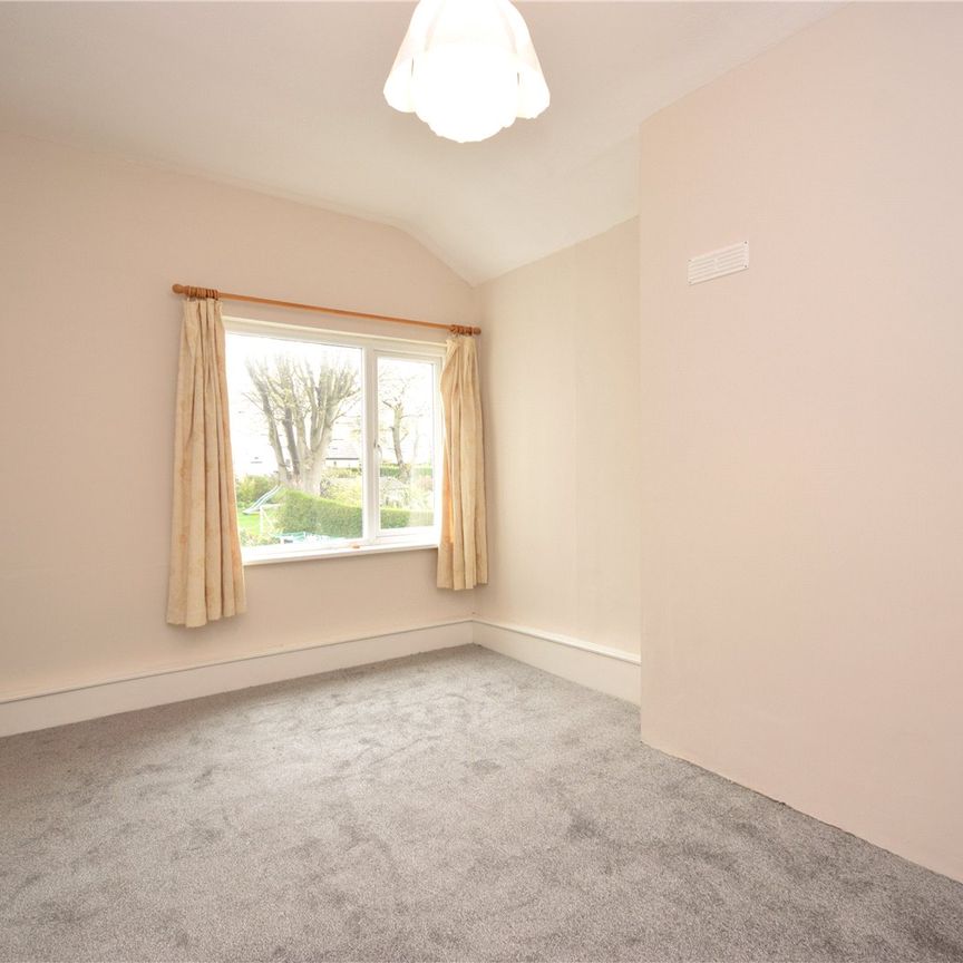 42, Newlaithes Road, Horsforth, Leeds, West Yorkshire, LS18 4LG - Photo 1