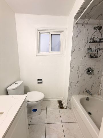 For Lease - 64 Woodside Court Unit# Upper, Brampton, Ontario - Photo 2