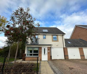 4 bedroom detached house to rent - Photo 2