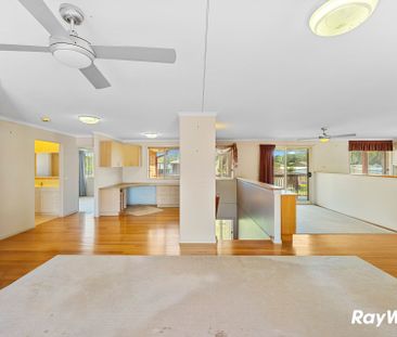 Magnificent Maloney's - Photo 4