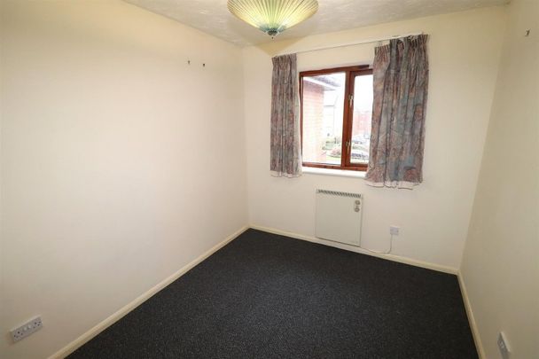 2 BED Apartment To rent - Photo 1