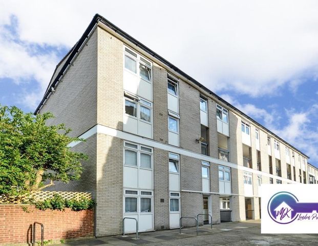 3 Bedroom Flat To Rent - Photo 1