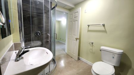 For Lease - 31 Hoptree Avenue, Toronto, Ontario - Photo 2