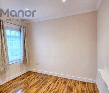 4 bedroom terraced house to rent - Photo 1
