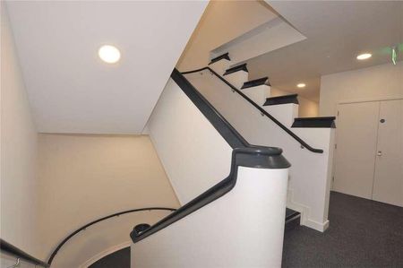 Prestige House, High Street, Egham, Surrey, TW20 - Photo 4