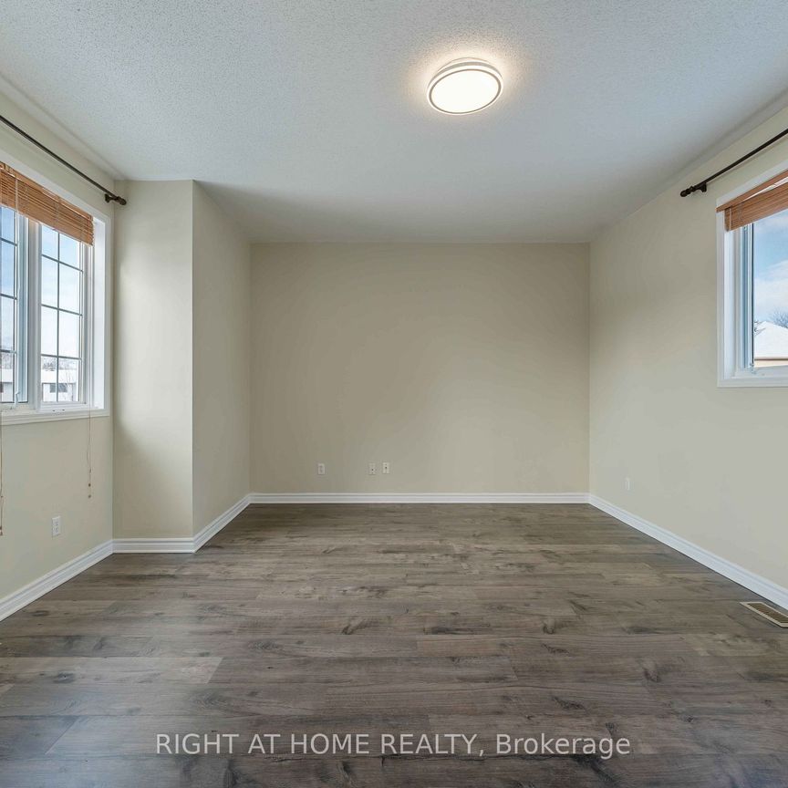For Lease - 104 B Craig Henry Drive, South of Baseline to Knoxdale, Ontario - Photo 1