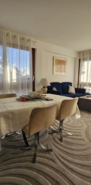 Résidence Pré Catelan, en dernier étage, appartement 2 pièces avec balcon Le Chesnay Rocquencourt (78150) - Photo 1