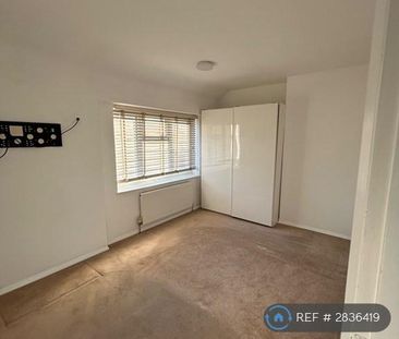 2 bedroom semi-detached house to rent - Photo 2