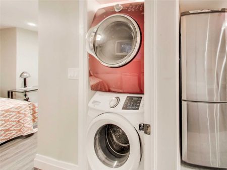 For Lease - 251 Manning (Lower) Avenue, Toronto, Ontario - Photo 5