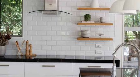 Spacious Leafy Lakeside Location - Photo 4