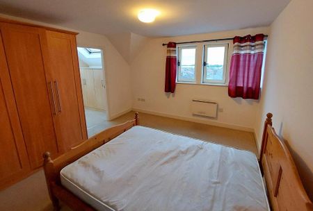 2 bedroom penthouse to rent - Photo 4
