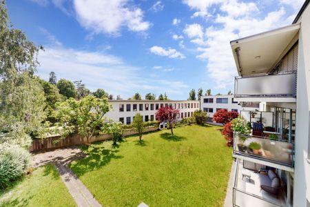 Grenznah und naturnah: 4.0-Zimmerwohnung mit Balkon - Photo 4