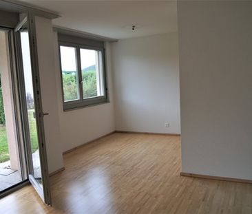 Helle freundliche 2.5 Zimmerwohnung im 1.OG - Foto 1