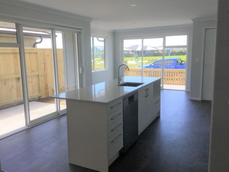 Newly Completed Family Home - Papamoa - Photo 5