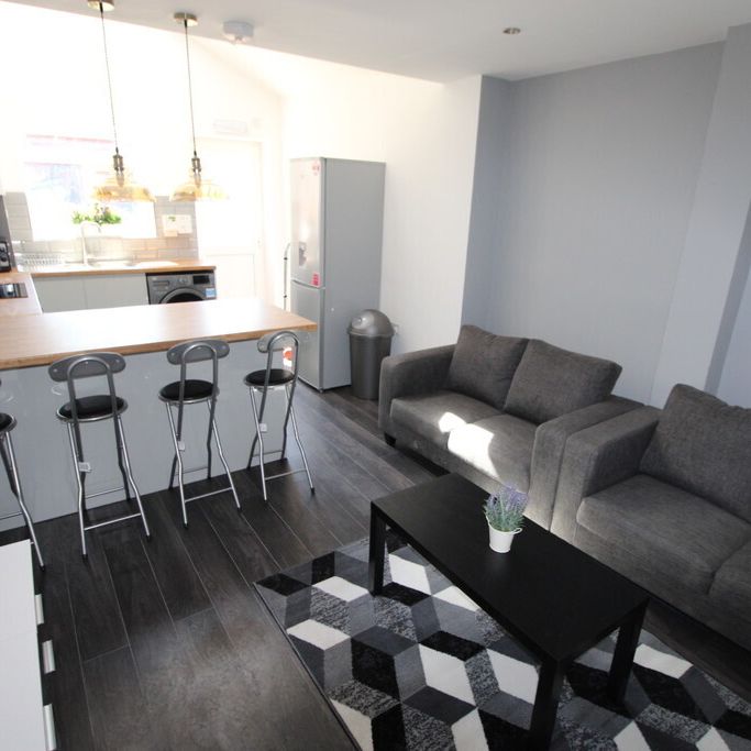 Coronation Road, Coventry, CV1 5BX - Photo 1