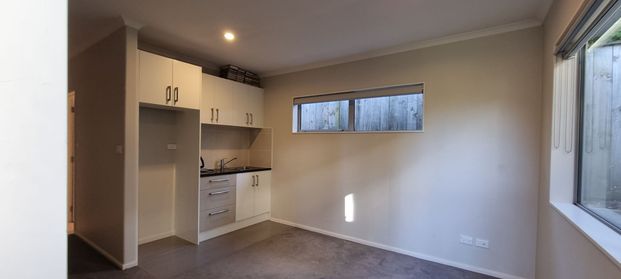 Granny Flat Close to Amenities - Photo 1
