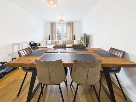 2 bedroom apartment to rent - Photo 3