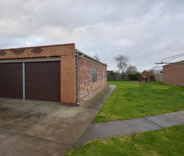 10 Cambridge Street, Wendouree - Photo 3