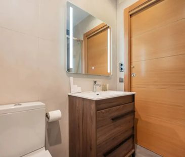 Carrer de Sant Antoni Maria Claret, Barcelona, Catalonia 08025 - Photo 5