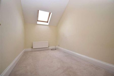 South Parade, Northallerton, North Yorkshire, DL7 - Photo 3