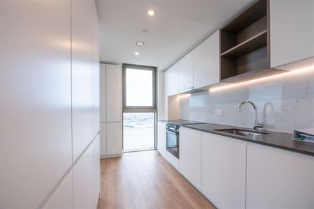 225 Marsh Wall, London, E14 - Photo 2