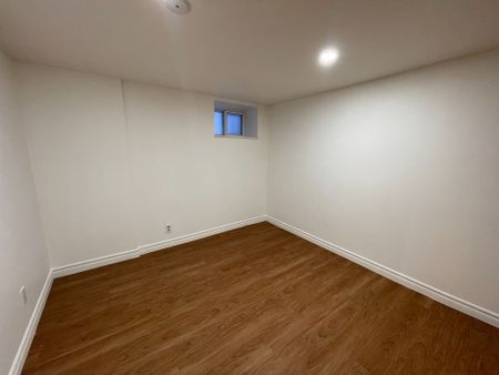 For Lease - 216 Geoffrey Street Unit# Lower, Toronto, Ontario - Photo 4