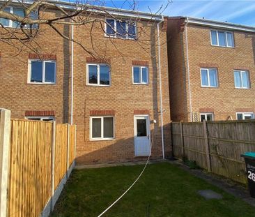 3 bedroom semi-detached house to rent - Photo 1