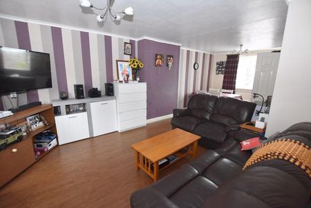 3 Bed Semi-Detached House, Bentinck Road, NG4 - Photo 4