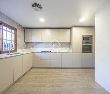 5 bedroom luxury Villa for rent in Rocafort, Valencia - Photo 4