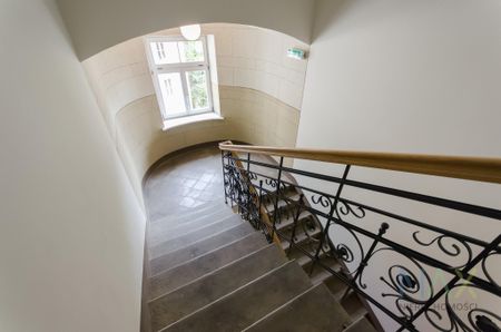 Przestronny i piękny apartament położony przy samych plantach - Zdjęcie 5