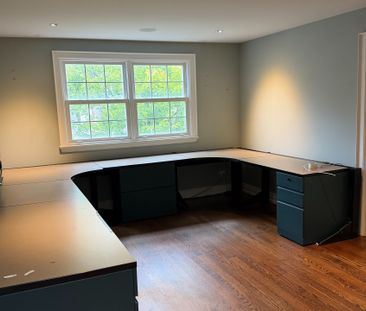 For Lease - 33 Hillsdale Avenue, Toronto, Ontario - Photo 1